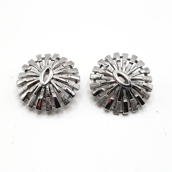 Vintage Crown Trifari Rhodium Plated Clip Earrings, Mid-Century Sunburst Jewelry - Picture 1 of 13